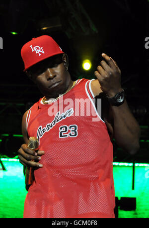 Dizzee Rascal auf der Bühne beim Lovebox Festival im Victoria Park, East London. Stockfoto