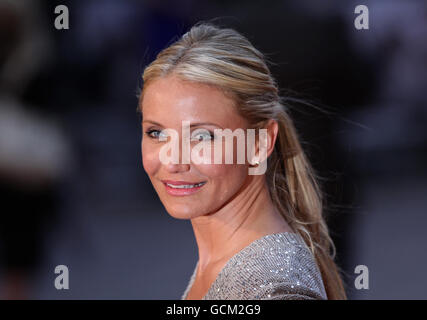 Cameron Diaz kommt bei der Premiere für den neuen Film Knight and Day im Londoner Odeon-Kino an. Stockfoto