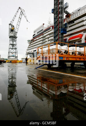 Kreuzfahrtschiff Queen Elizabeth Stockfoto