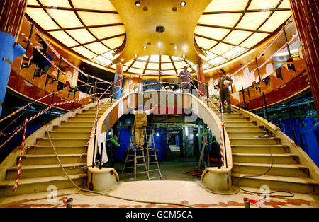 Kreuzfahrtschiff Queen Elizabeth Stockfoto