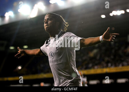 Fußball - vor der Saison freundlich - Tottenham Hotspur V Villarreal - White Hart Lane. Giovani Dos Santos von Tottenham Hotspur feiert das erste Tor seiner Seite Stockfoto