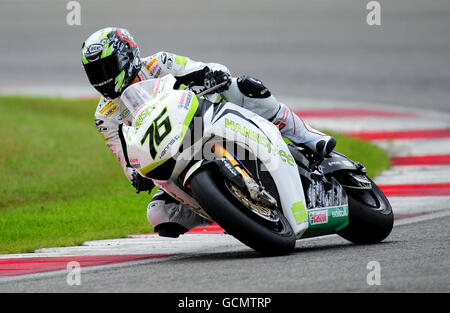 Moto Racing - World Super Bikes - Großer Preis Von Großbritannien - Qualifying - Silverstone. Hannspree zehn Kate Honda's Max Neukirchner von Deutschland während der FIM Superbike-Weltmeisterschaft auf dem Silverstone Circuit, Northamptonshire. Stockfoto