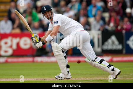 Cricket - npower Second Test - Tag 1 - England gegen Pakistan - Edgbaston. Der englische Kevin Pietersen schlägt beim npower Second Test in Edgbaston, Birmingham, ein. Stockfoto