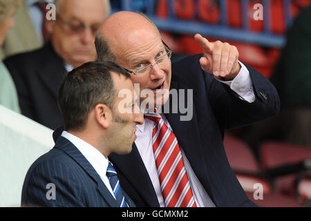 Fußball - Npower Football League One - Swindon Town V Brighton & Hove Albion - County Ground Stockfoto