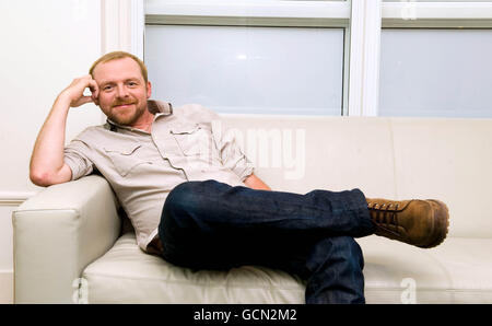 Simon Pegg lanciert sein neues Buch Nerd Do Well, im Random House in London. Stockfoto