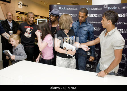 JLS Signierstunde - London Stockfoto