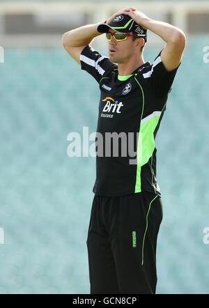 Cricket - Clydesdale Bank 40 - Gruppe A - Surrey / Worcestershire - The Brit Insurance Oval. Kevin Pietersen von Surrey während des Spiels der Clydesdale Bank 40 beim The Brit Insurance Oval in London. Stockfoto