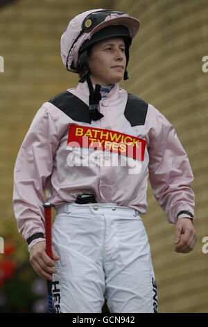 -Die Lindley Catering Handicap Stakes - Rennen Chepstow Rennbahn Stockfoto