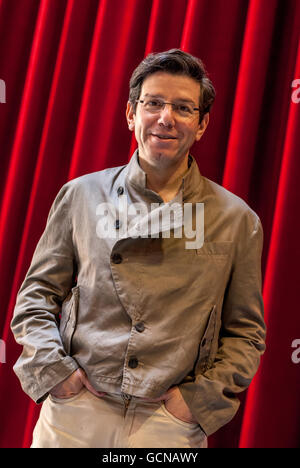 Kanadische Regisseur Robert Carsen beim Glyndebourne Festival Opera. Stockfoto