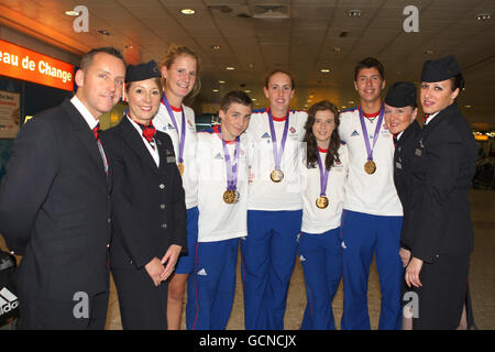 Olympia - GB Jugend Mannschaft Return Home - Heathrow Flughafen Stockfoto