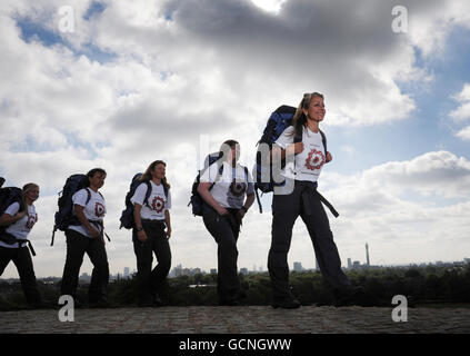 Charity-Wanderung durch die Pyrenäen Stockfoto