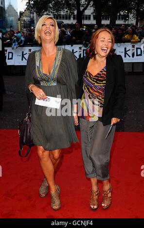 Sarah Cawood (rechts) kommt zur UK-Premiere von The Kid im Odeon, West End, London Stockfoto