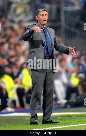 Fußball - UEFA Champions League - Gruppe G - Real Madrid / Ajax - Santiago Bernabeu. Real Madrid Coach Jose Mourinhous. Stockfoto