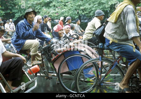 Riksha Taxifahrer Protest in der Innenstadt von Jakarta in Indonesien in Südostasien. Stockfoto