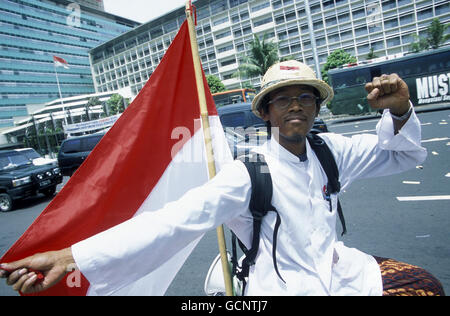 Riksha Taxifahrer Protest in der Innenstadt von Jakarta in Indonesien in Südostasien. Stockfoto