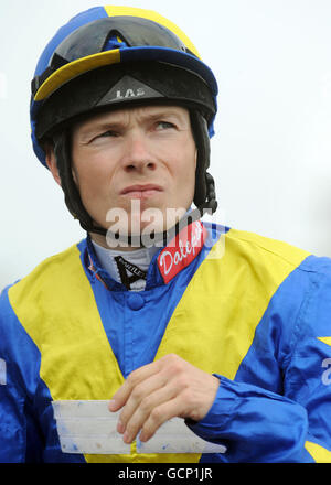 Jockey Jamie Spencer beim Welcome to Yorkshire Doncaster Cup Day auf der Doncaster Racecourse. Stockfoto