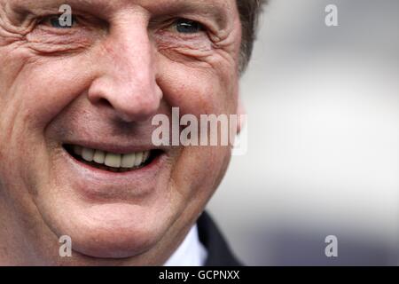 Fußball - Barclays Premier League - Birmingham City / Liverpool - St Andrew's Stadium. Liverpool-Manager Roy Hodgson an der Touchline. Stockfoto