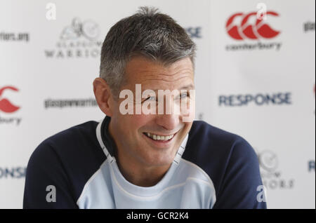 Sean Lineen, Cheftrainer der Glasgow Warriors, während der Teamankündigung im Scotstoun Stadium, Glasgow. Stockfoto