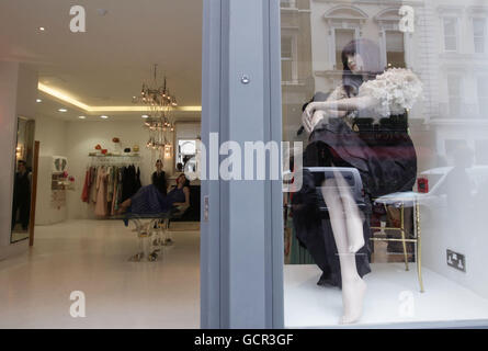 Ein Blick auf das Bekleidungsgeschäft Lucy in Disguise - geführt von Lily Allen und ihrer Schwester Sarah Owen - in Covent Garden im Zentrum von London. DRÜCKEN Sie VERBANDSFOTO. Bilddatum: Samstag, 29. September 2010. Bildnachweis sollte lauten: Yui Mok/PA Wire Stockfoto