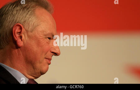 Francis Maude, Vorsitzender der konservativen Partei, während der Eröffnungssitzung der jährlichen Konferenz der Konservativen Partei im International Convention Centre in Birmingham. Stockfoto