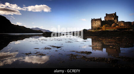 Eilean Donan Castle in Loch Duich im westlichen schottischen Hochland. Stockfoto