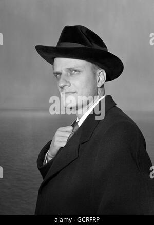 Der amerikanische Evangelist Billy Graham, der an Bord des Liners Ile de France aus New York in Southampton ankommt. Er ist für eine zweiwöchige „Erkundungstour“ in Großbritannien. Stockfoto