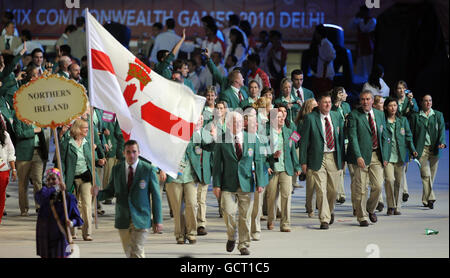 Sport - Commonwealth Games 2010 -Eröffnungszeremonie - Delhi. Das nordirische Team während der Eröffnungszeremonie der Commonwealth Games 2010 im Jawaharlal Nehru Stadium in Neu-Delhi, Indien. Stockfoto