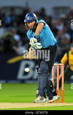 Cricket - Friends Provident Twenty20 - Viertelfinale - Nottinghamshire Outlaws / Sussex Sharks - Trent Bridge. Sussex Sharks' Chris Nash in der Schlagaktion Stockfoto