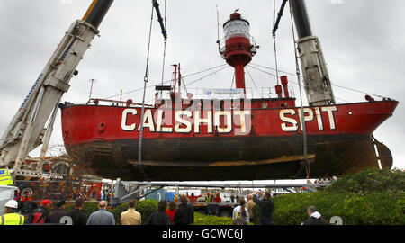 Calshot Spit reberthed Stockfoto