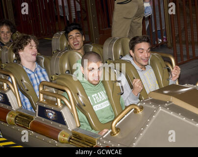 Wir wollten Disneyland Paris besuchen. Die wollten während eines Besuchs im Disneyland Paris in Frankreich eine Fahrt Unternehmen. Stockfoto