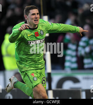 Fußball - Clydesdale Bank Scottish Premier League - St Mirren gegen Celtic - St Mirren Park. Gary Hooper von Celtic feiert das Tor in der letzten Minute des Spiels Stockfoto