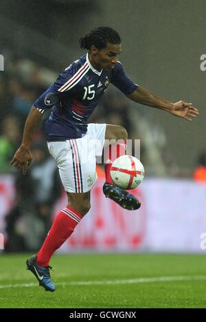 Fußball - International freundlich - England gegen Frankreich - Wembley Stadium. Florent Malouda, Frankreich Stockfoto