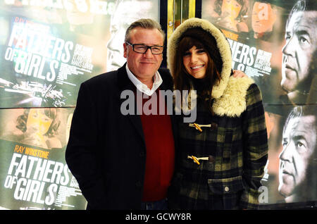 Väter der Mädchen Gala Screening - London Stockfoto