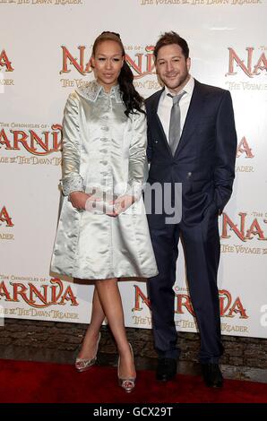 Matt Cardle und Rebecca Ferguson kommen zur Premiere von The Chronicles of Narnia: The Voyage of the Dawn Treader am Odeon Leicester Square Stockfoto