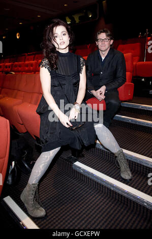 Toastscreening - London. Helena Bonham Carter und Nigel Slater werden bei einer Vorführung für ihren neuen Film Toast auf der BAFTA in London zu sehen sein. Stockfoto