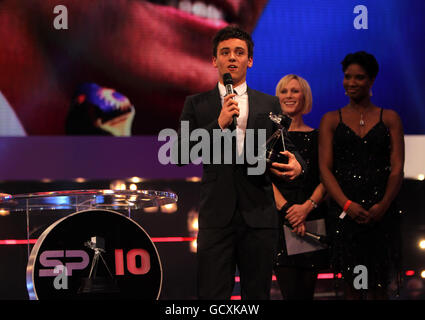 Tom Daley, Gewinner der Young Sports Personality of the Year 2010, bei den BBC Sport Personality of the Year Awards in der LG Arena, Birmingham. Stockfoto