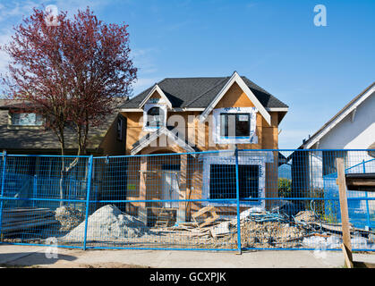 Neues Haus im Bau in Vancouver, BC, Kanada. Neues Haus, gebaut nach vorherige abgerissen wurde. Stockfoto