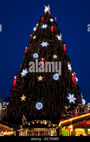 Weihnachtsbaum, Weihnachten Markt, Dortmund, Ruhrgebiet, Nordrhein-Westfalen Stockfoto