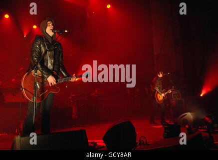 Black Rebel Motorcycle Club in der Brixton Academy - London Stockfoto