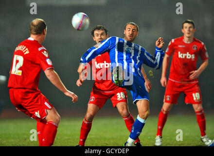 Glenn Murray von Brighton und Hove Albion punktet im Withdean Stadium in Brighton beim Spiel npower League One. Stockfoto