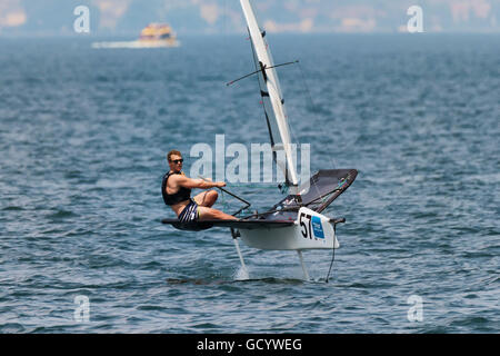 MALCESINE, Italien - Juli 10: Waszp am letzten Tag der Woche vereiteln 2016 am Gardasee. am 10. Juli 2016 in Malcesine, Italien. Stockfoto