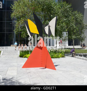 Sandys Schmetterling, 1964, von Alexander Calder, Skulpturengarten im MOMA, NYC Stockfoto