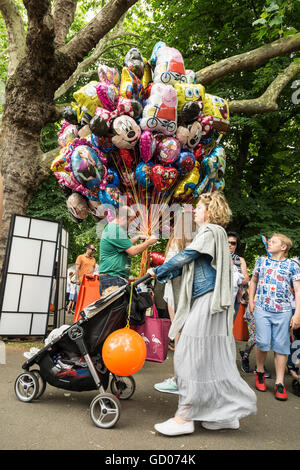 Die jährliche Barnes Dorf Fair statt auf gemeinsame Barnes in SW-London, UK Stockfoto