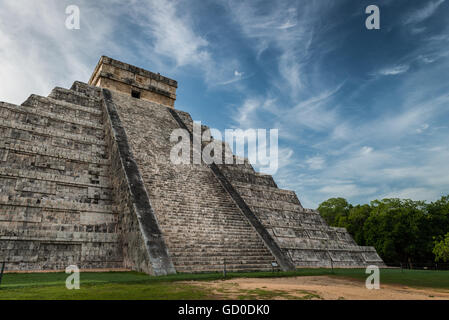 Der alten Pyramide des Kukulcan oder El Castillo in Chichen Itza, Mexiko. Stockfoto