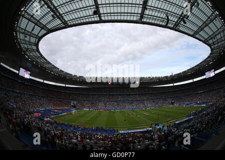 Paris, Frankreich. 10. Juli 2016. Aufwärmen vor der Euro 2016 letzte Fußball Spieler Spiel zwischen Portugal und Frankreich in Paris, Frankreich, 10. Juli 2016. © Bai Xuefei/Xinhua/Alamy Live-Nachrichten Stockfoto