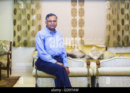 Mumbai, Maharashtra, Indien. 4. Juni 2014. 4. Juni 2014 - Mumbai, Indien:. Natarajan Chandrasekaran, CEO von TATA Consultancy Services (TCS), ist der höchste bezahlte CEO in Indien, in seinem Haus bei Worli Seaface, Mumbai. © Subhash Sharma/ZUMA Draht/Alamy Live-Nachrichten Stockfoto