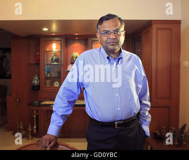 Mumbai, Maharashtra, Indien. 4. Juni 2014. 4. Juni 2014 - Mumbai, Indien:. Natarajan Chandrasekaran, CEO von TATA Consultancy Services (TCS), ist der höchste bezahlte CEO in Indien, in seinem Haus bei Worli Seaface, Mumbai. © Subhash Sharma/ZUMA Draht/Alamy Live-Nachrichten Stockfoto