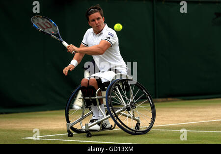 Gordon Reid in Aktion während der Herren Rollstuhl Einzel Finale am Tag 13 der Wimbledon Championships bei den All England Lawn Tennis and Croquet Club, Wimbledon. Stockfoto