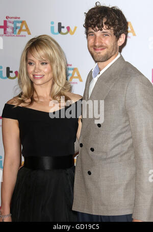 17. Mai 2016 - Kimberley Wyatt und Max Rogers Teilnahme an Lorraines High Street Fashion Awards im Grand Connaught Rooms in London Stockfoto