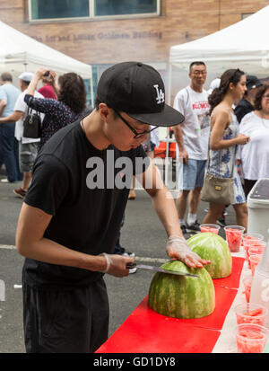 New York, Vereinigte Staaten von Amerika. 10. Juli 2016. Atmosphäre während der Meuterei auf der Feier am 60th Street in Manhattan © Lev Radin/Pacific Press/Alamy Live News Stockfoto